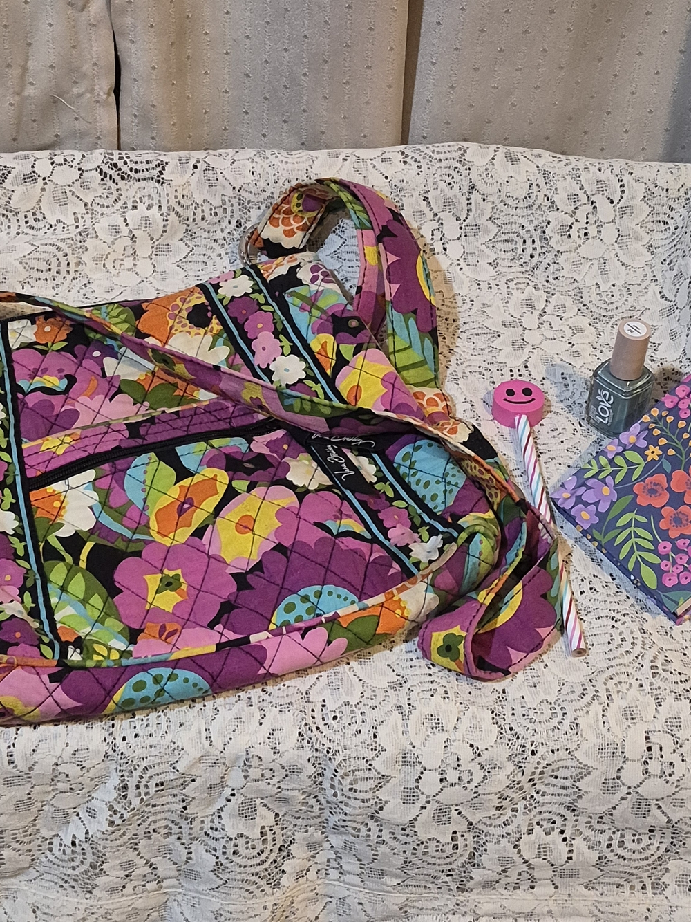 Vera Bradley Va Va Bloom Hipster Bag Bundle Set with 26/27 Planner.